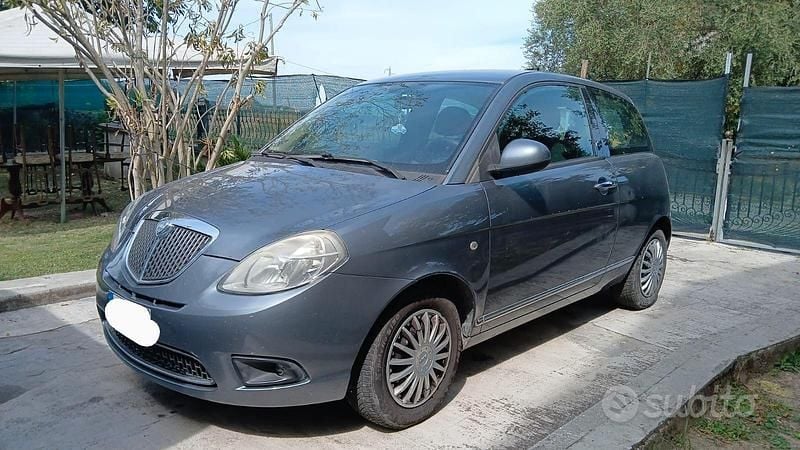 Usata Lancia Ypsilon 77 CV (56 kW) 2010 Utilitaria
