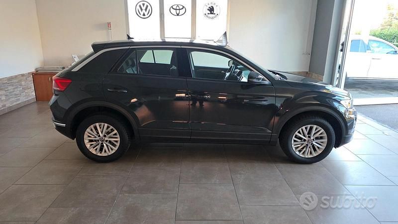 Usata VW T-Roc Style 110 CV (80 kW) 2022 Grigio SUV