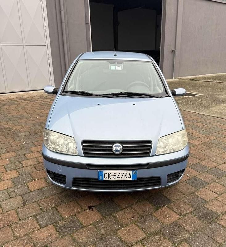 Usata Fiat Punto Dynamic 69 CV (50 kW) 2003 Other Utilitaria