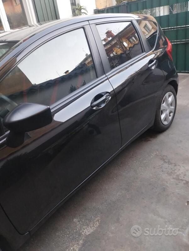 Usata Nissan Note 90 CV (66 kW) 2015 Nero Monovolume