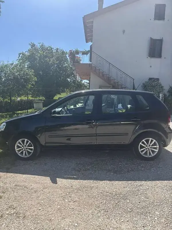 Usata VW Polo Comfortline 75 CV (55 kW) 2009 Nero Utilitaria