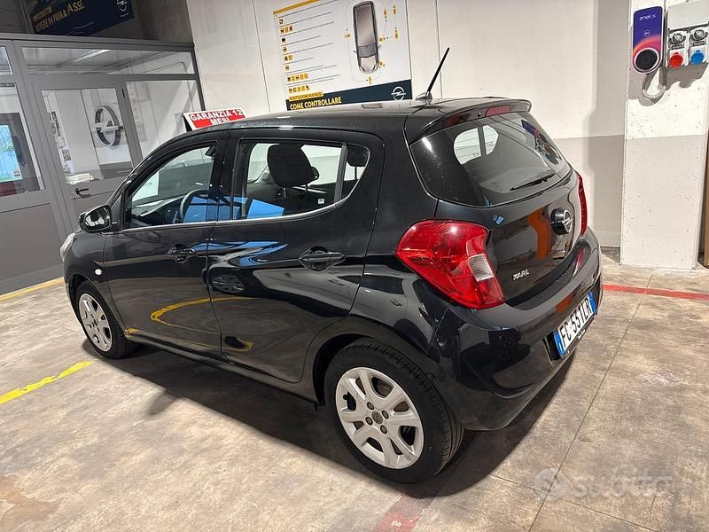 Usata Opel Karl Cosmo 75 CV (55 kW) 2016 Nero Utilitaria