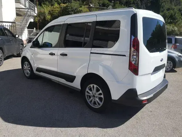 Usata Ford Tourneo Connect Titanium 101 CV (74 kW) 2020 Bianco Monovolume