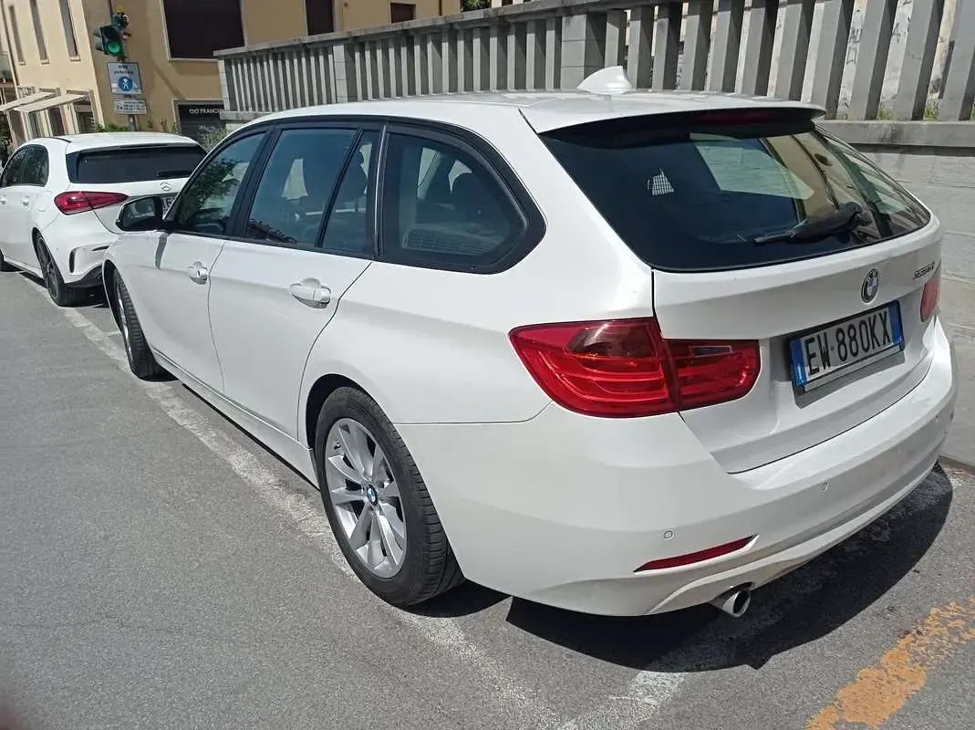 Begagnad BMW 320 184 HK (135 kW) 2014 Vit Kombi