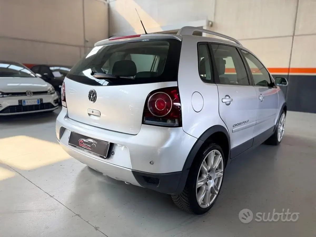 Usata VW Polo Cross 80 CV (58 kW) 2006 Grigio Utilitaria
