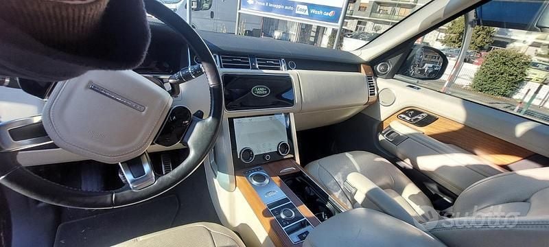 Usata Land Rover Range Rover Vogue 300 CV (220 kW) 2020 Verde SUV