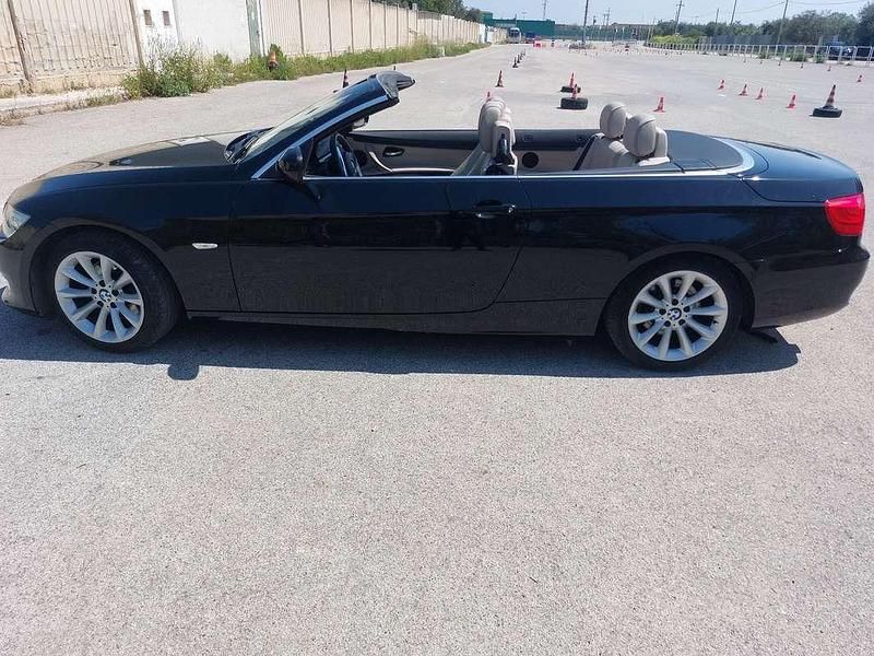 Usata BMW 320 Cabriolet Efficient Dynamics 184 CV (135 kW) 2010 Cabrio