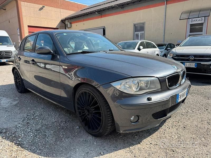 Usata BMW 120 163 CV (119 kW) 2005 Grigio Utilitaria