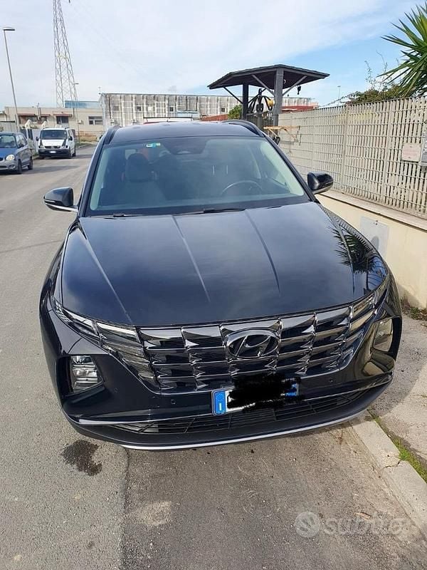 Nero Usata 2022 Hyundai Tucson SUV | 22.500 € (Super prezzo) - Immagine 1/4