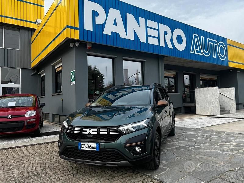Usata Dacia Jogger Extreme 100 CV (73 kW) 2025 Verde Monovolume