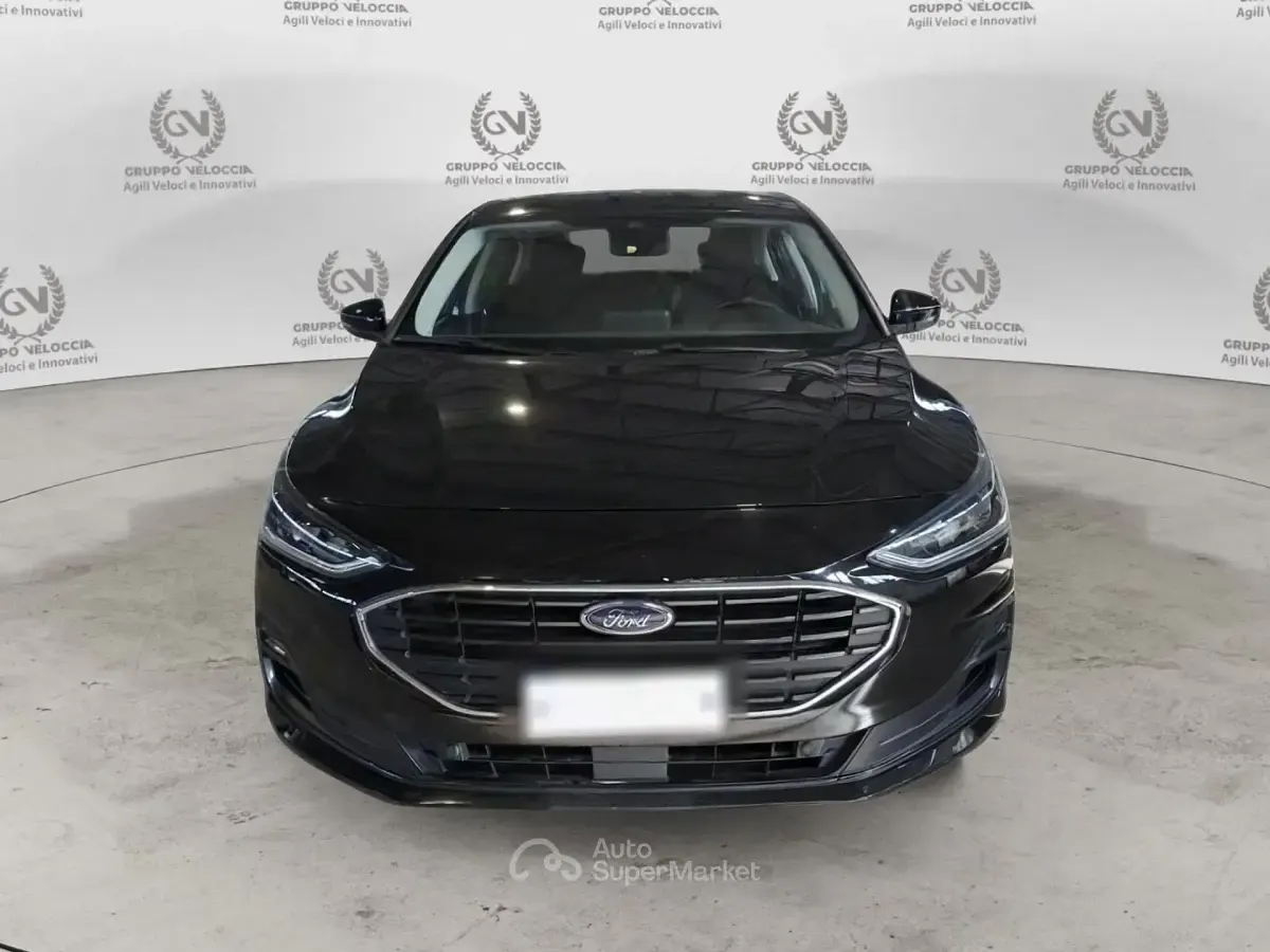 Begagnad Ford Focus Business Edition 120 HK (88 kW) 2022 Svart Sedan