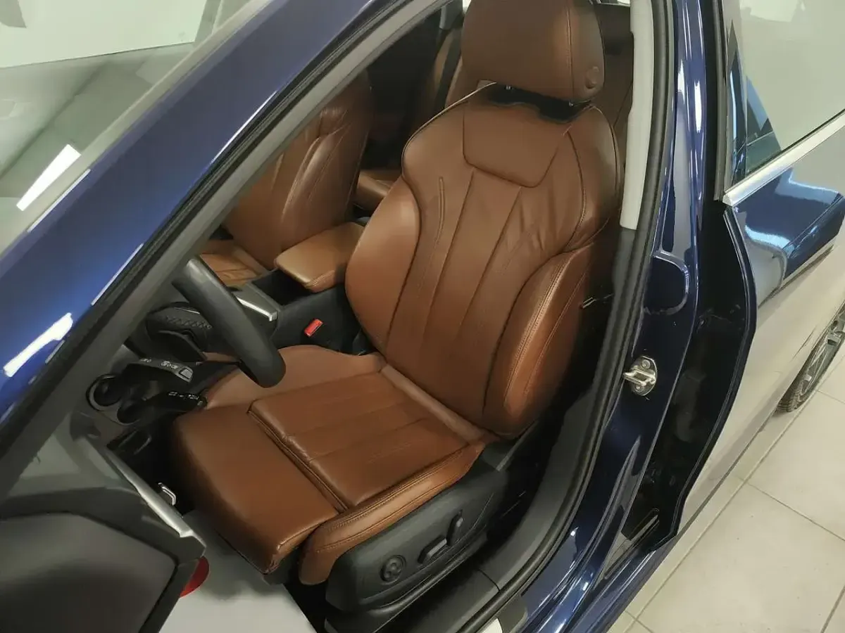Usata Audi A4 286 CV (210 kW) 2023 Blu/azzurro Station wagon
