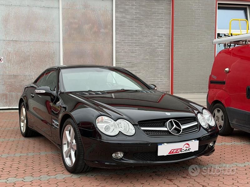 Usata Mercedes SL500 500 CV (367 kW) 2003 Nero Cabrio