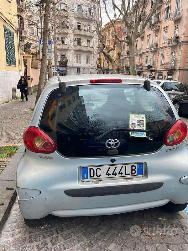 Usata Toyota Aygo 68 CV (50 kW) 2006 Utilitaria
