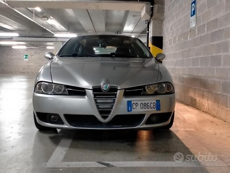 Usata Alfa Romeo 156 140 CV (102 kW) 2004 Grigio Station wagon
