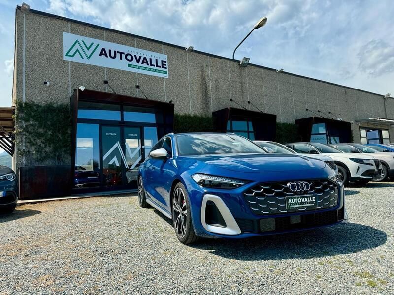 Usata Audi A5 Sport 367 CV (269 kW) 2025 Blu Coupé