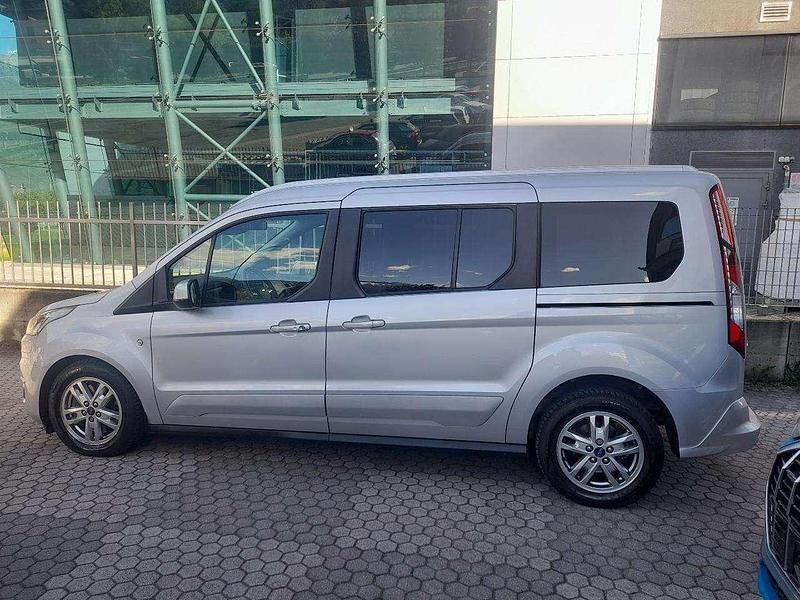 Usata Ford Tourneo Connect Titanium 120 CV (88 kW) 2019 Argento Monovolume