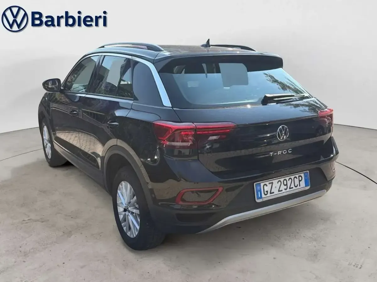 Usata VW T-Roc Life 150 CV (110 kW) 2025 Nero SUV
