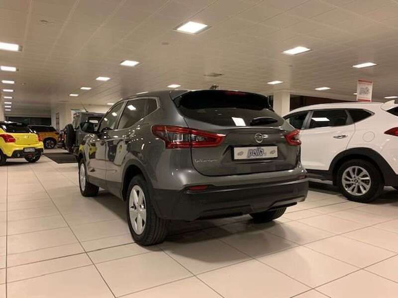 Usata Nissan Qashqai Acenta 110 CV (80 kW) 2018 Grigio SUV