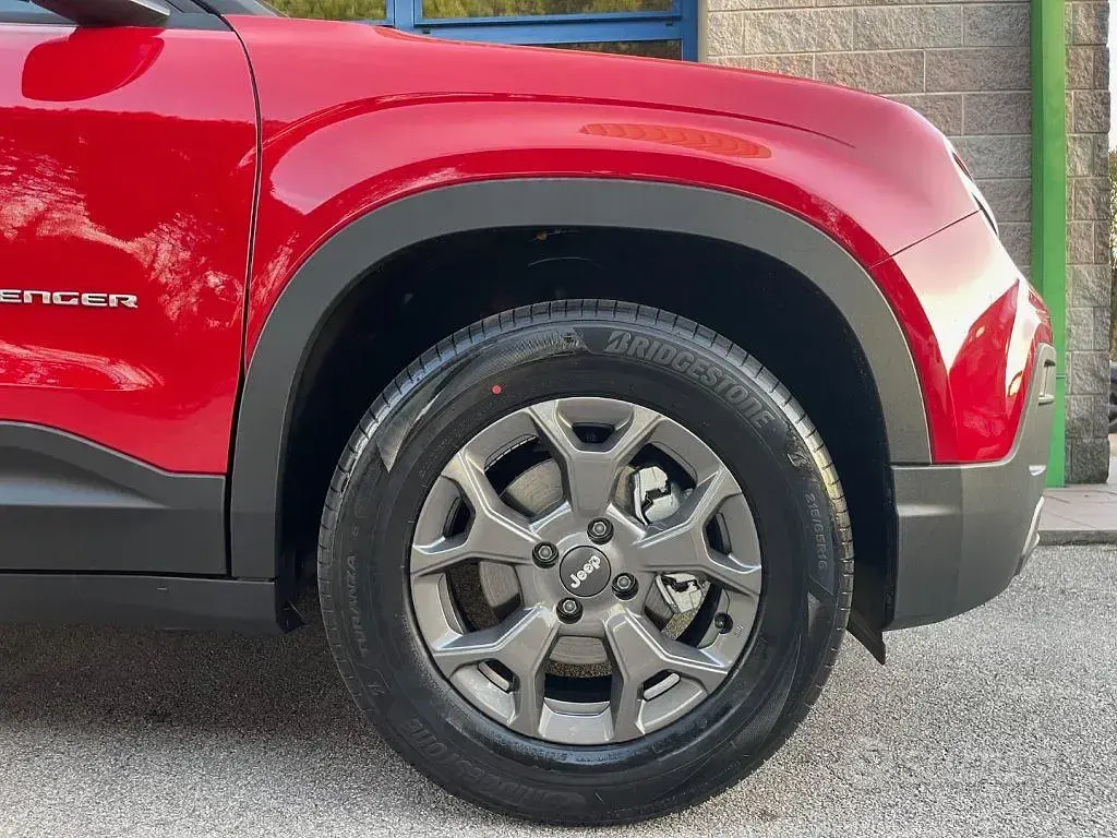Usata Jeep Avenger Longitude 101 CV (74 kW) 2024 Rosso SUV