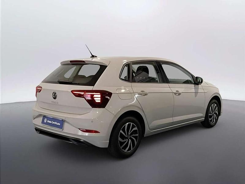Usata VW Polo Life 95 CV (69 kW) 2023 Ascot grey Utilitaria