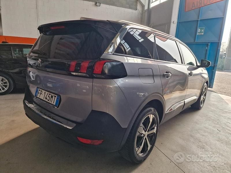 Usata Peugeot 5008 Crossway 131 CV (96 kW) 2018 Grigio SUV