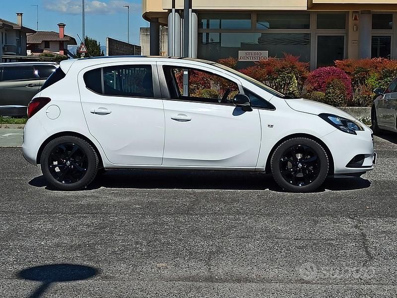 Usata Opel Corsa Edition 90 CV (66 kW) 2018 Bianco Utilitaria