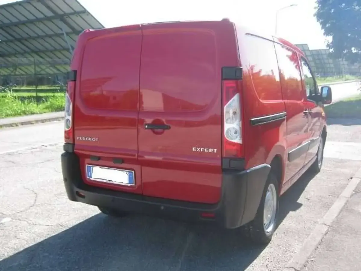 Usata Peugeot Expert 128 CV (94 kW) 2016 Rosso Furgone