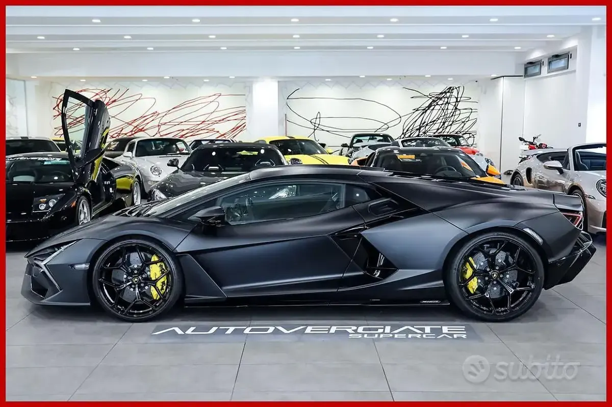 Nuova Lamborghini Revuelto 824 CV (606 kW) 2025 Nero Coupé