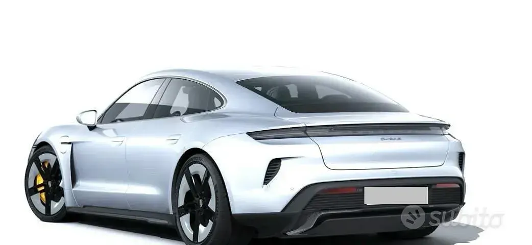 Usata Porsche Taycan 698 kW (950 CV) 2024 Grigio Berlina