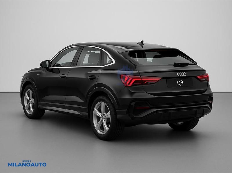 Usata Audi Q3 Sportback S-Line 150 CV (110 kW) 2025 Nero SUV