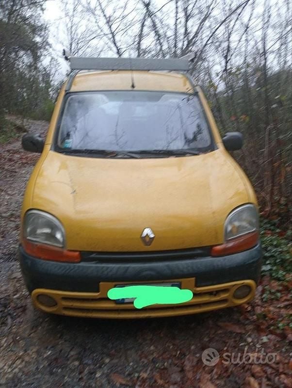 Usata Renault Kangoo 80 CV (58 kW) 2000 Giallo Monovolume