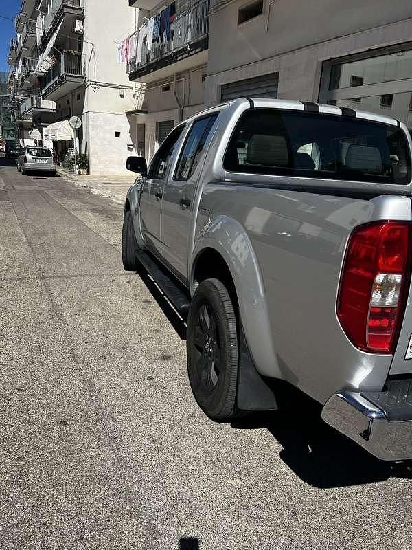 Usata 2007 Nissan Navara Pick-up | 15.000 € (Molto cara) - Immagine 1/4
