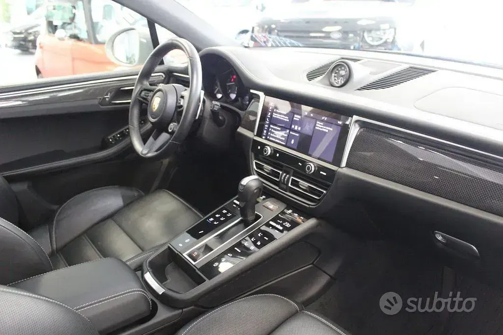 Usata Porsche Macan 265 CV (194 kW) 2024 Beige SUV
