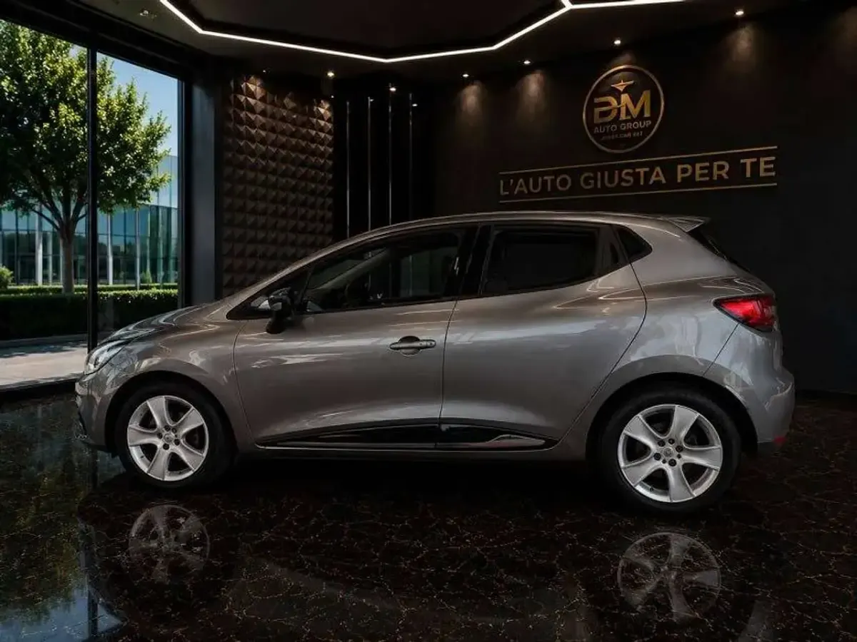 Usata Renault Clio IV 75 CV (55 kW) 2013 Argento Berlina