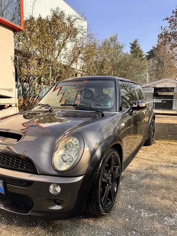 Usata Mini Cooper S 170 CV (125 kW) 2006 Utilitaria