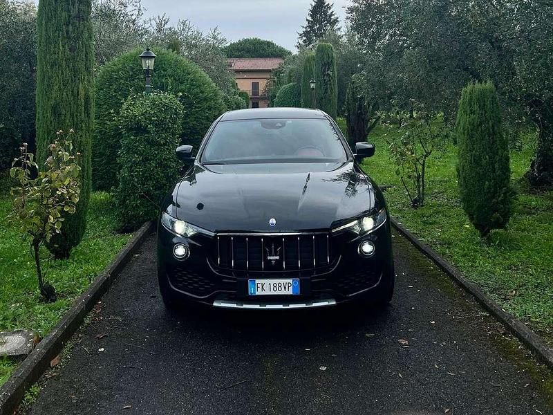 Usata Maserati Levante 250 CV (183 kW) 2017 Nero SUV