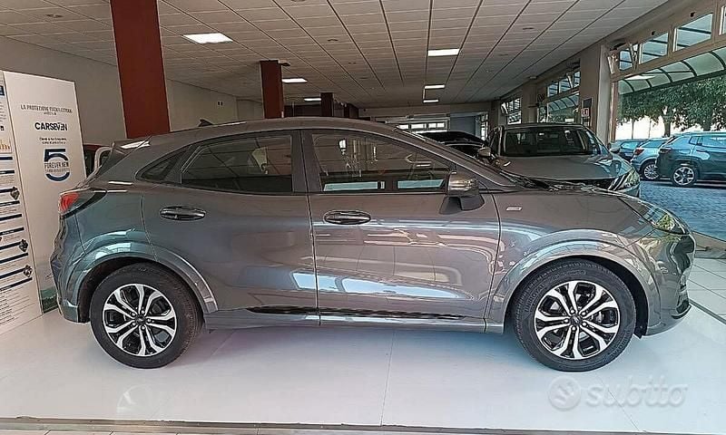 Usata Ford Puma ST-Line 125 CV (91 kW) 2023 Gray SUV