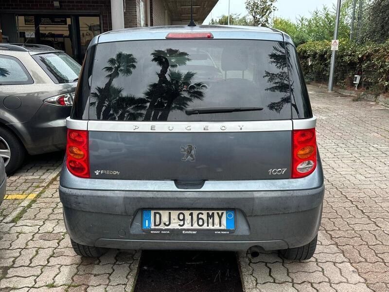 Occasion Peugeot 1007 68 PK (50 kW) 2007 Grijs MPV