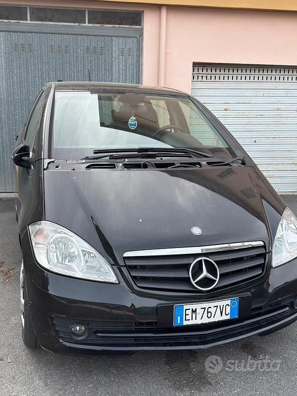 Usata Mercedes A160 95 CV (69 kW) 2012 Nero Berlina