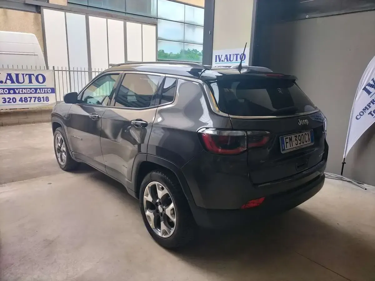 Usata Jeep Compass Limited 120 CV (88 kW) 2017 Grigio SUV