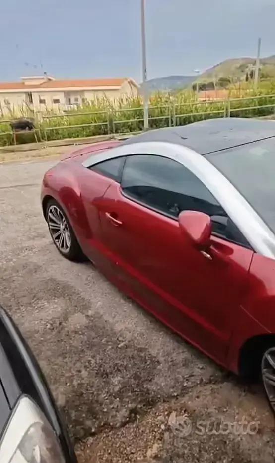 Begagnad Peugeot RCZ 163 HK (119 kW) 2015 Röd Sportkupé