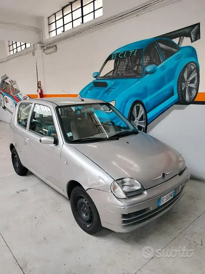 Usata Fiat 1800 54 CV (39 kW) 2006 Grigio Berlina