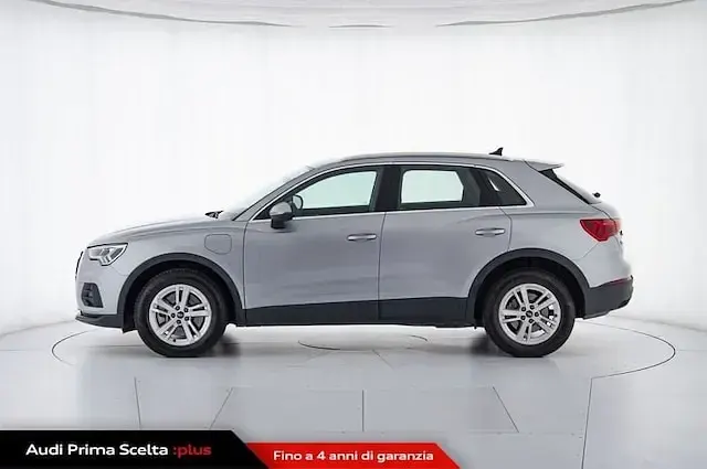 Usata Audi Q3 Business 245 CV (180 kW) 2022 Argento floret SUV