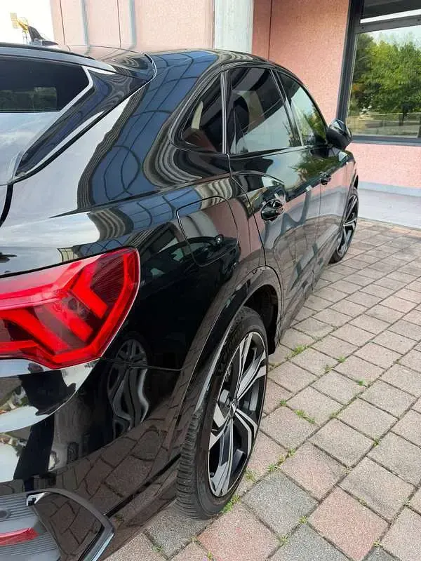 Usata Audi Q3 Sportback S-Line 190 CV (139 kW) 2020 Nero SUV