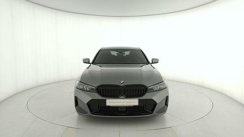 Usata BMW 320 M Sport 190 CV (139 kW) 2025 Grigio Berlina