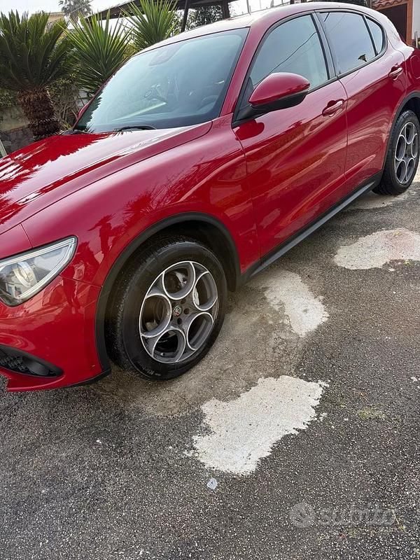 Usata Alfa Romeo Stelvio 190 CV (139 kW) 2019 Rosso SUV