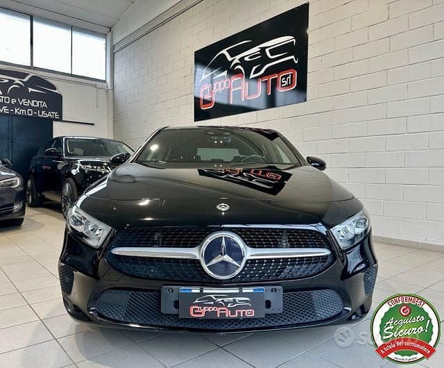Usata Mercedes A180 116 CV (85 kW) 2019 Nero Berlina