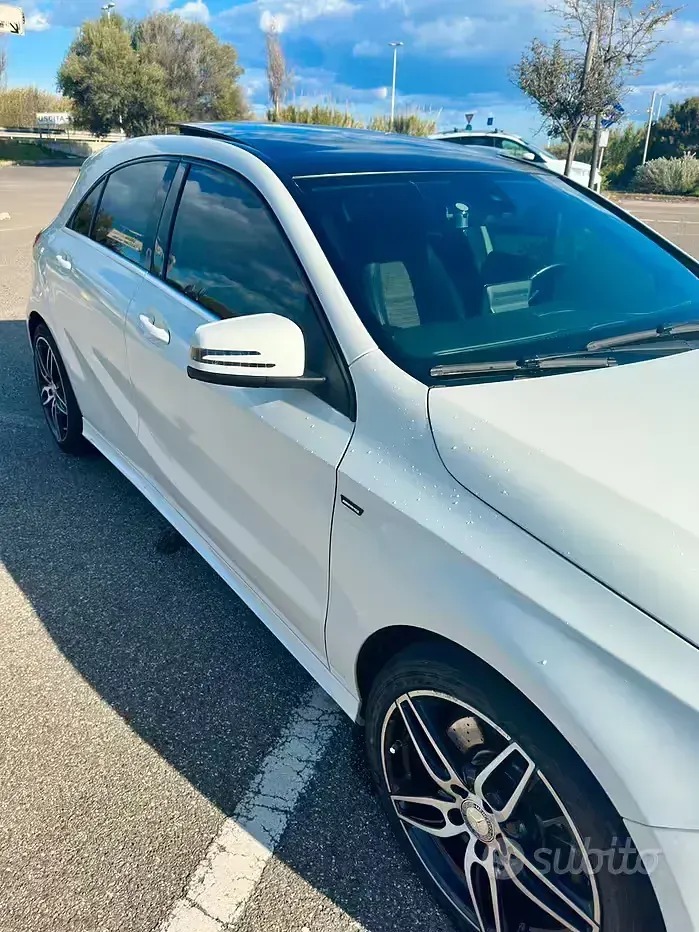Usata Mercedes A220 AMG line 177 CV (130 kW) 2016 Bianco Utilitaria
