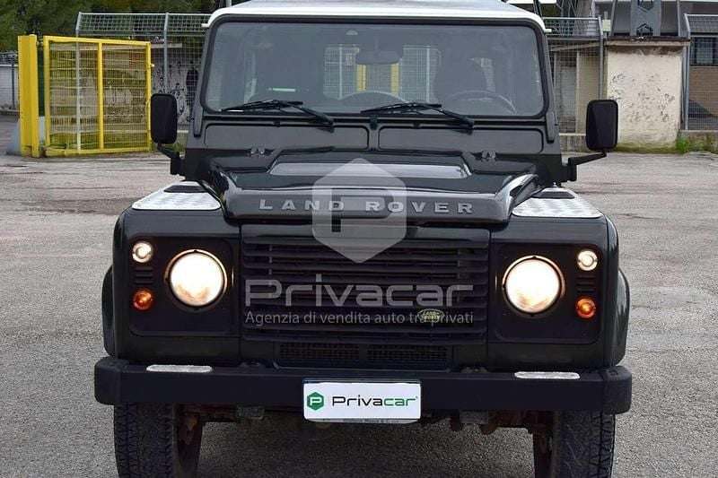 Usata Land Rover Defender S 122 CV (89 kW) 2008 Verde Station wagon